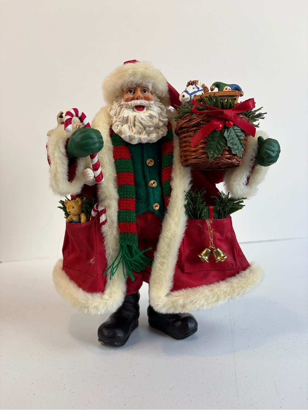 Santa Claus Christmas Figurine Traditional Holiday Mantel Tabletop Home Decor